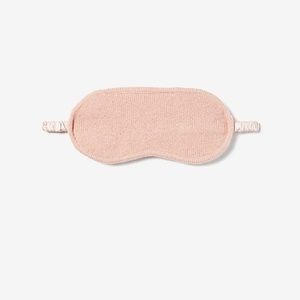 Express Pink Cashmere Sleep Eye Mask in Powder Puff Pink